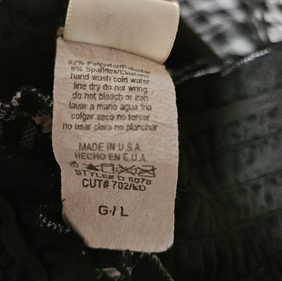 Hottie Strapless Smocked Dress - Picture 9 of 10